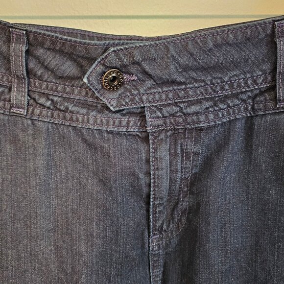 Women’s AG Peony Denim Skirt Dark Wash, 29 Waist - Picture 4 of 8